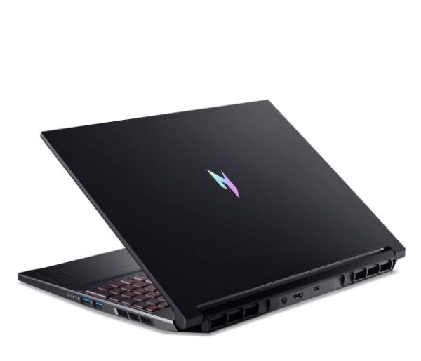 Acer Nitro V16 Ryzen 7 260/32GB/1TB RTX5060 180Hz